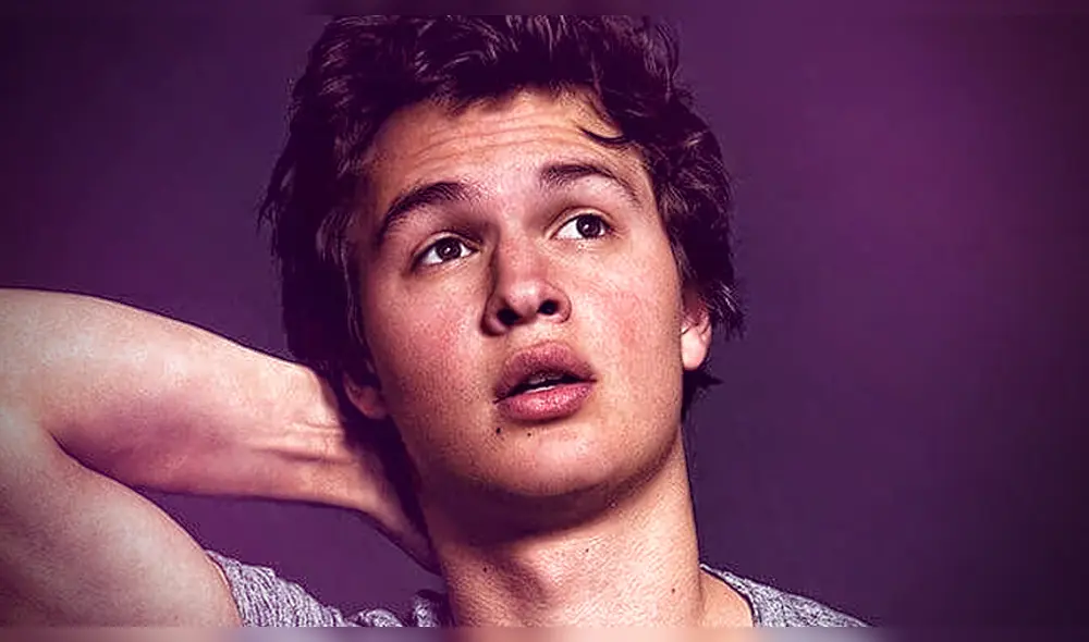 Ansel Elgort trolea con desnudo para ayudar con alimentos a doctores y bomberos que luchan contra el coronavirus