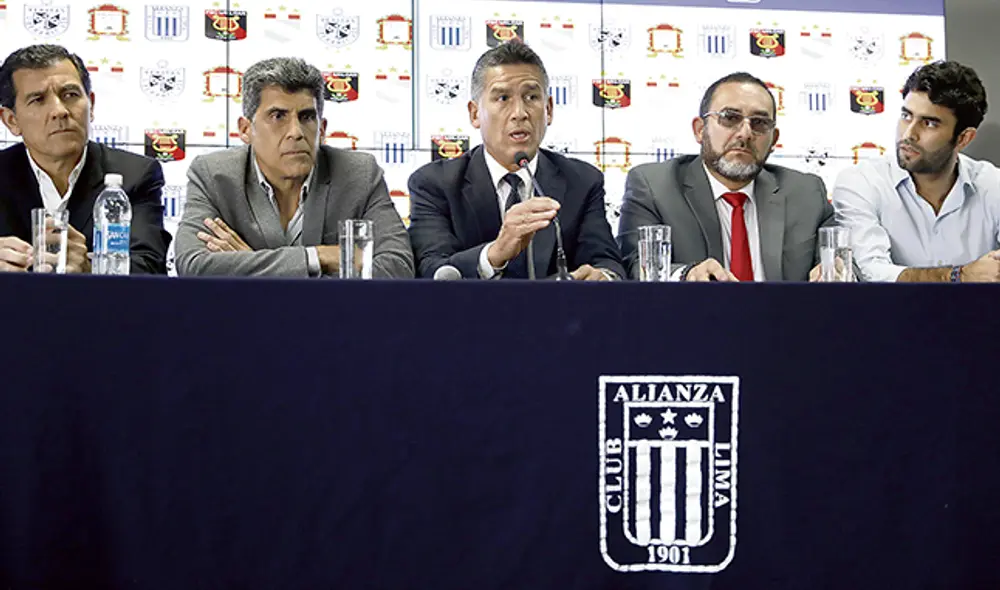 Unidos. En Matute se dio una conferencia de prensa donde cinco clubes se mostraron en contra de la decisión tomada el lunes. Unidos. En Matute se dio una conferencia de prensa donde cinco clubes se mostraron en contra de la decisión tomada el lunes.
