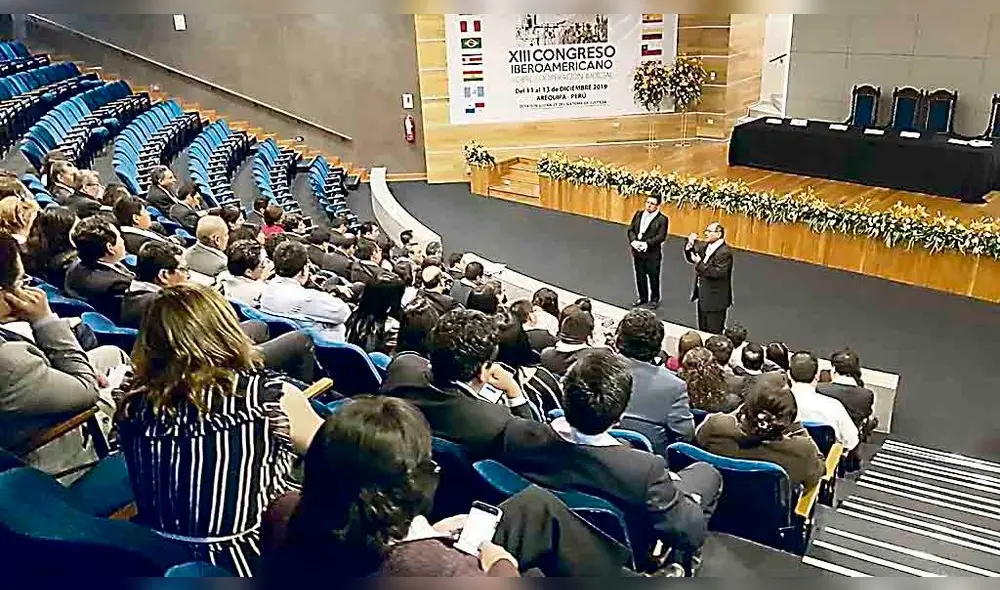 COORDINACIÓN. Jueces y fiscales se reunieron en el auditorio de la Corte Superior de Justicia de Arequipa ayer. COORDINACIÓN. Jueces y fiscales se reunieron en el auditorio de la Corte Superior de Justicia de Arequipa ayer.