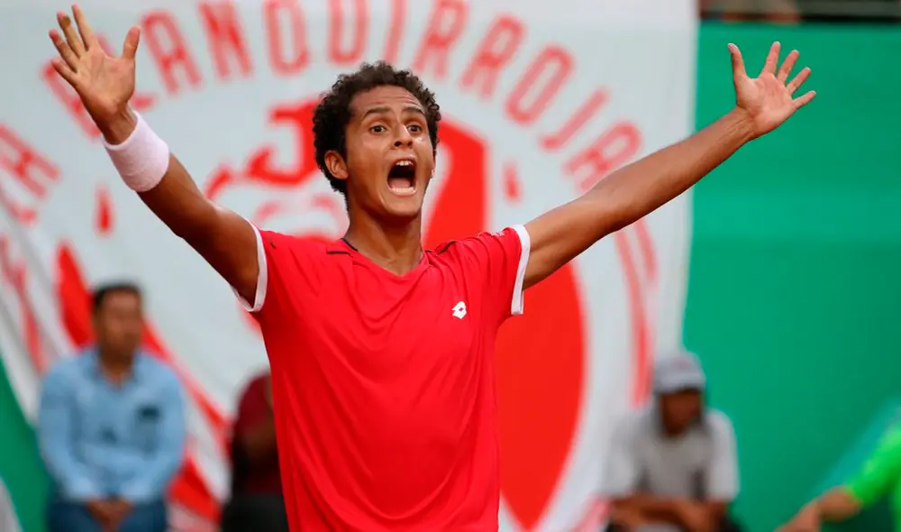 El tenista peruano ganó 2-1 con parciales de 6-3, 3-6 y 7-6 (3). Foto: @FEDTENISPERU.