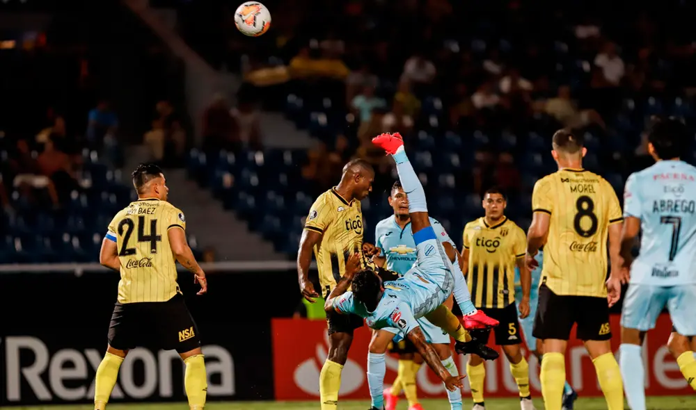 Guaraní vs. Bolívar EN VIVO por el Grupo B de la Copa Libertadores en Paraguay. | Foto: EFE Guaraní vs. Bolívar EN VIVO por el Grupo B de la Copa Libertadores en Paraguay. | Foto: EFE