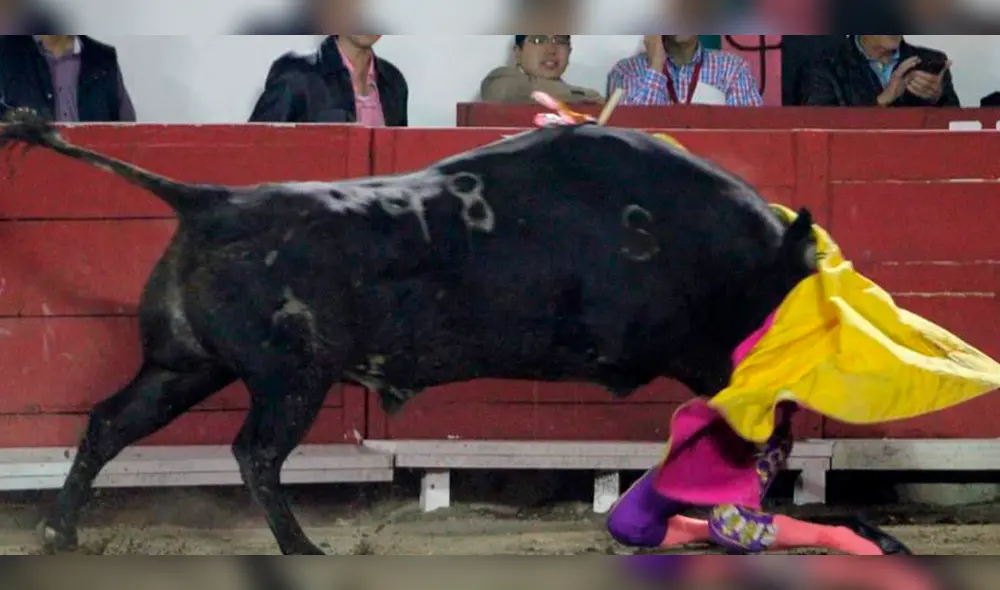 Torera mexicana Hilda Tenorio recibe brutal cornada en el rostro [VIDEO]