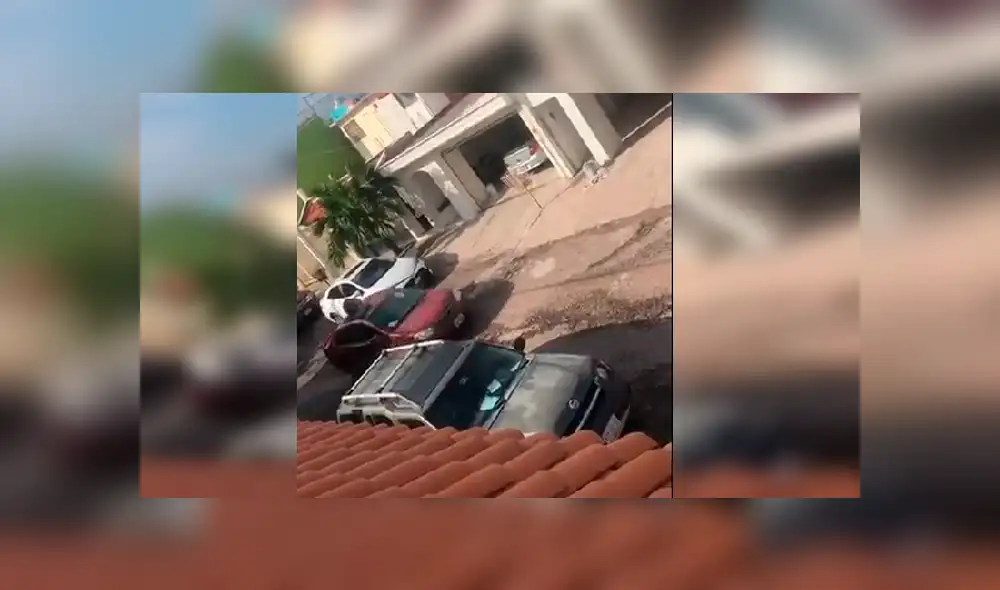 Vía Facebook. Pobladores captaron al vendedor promocionando sus tamales a bordo de su vehículo en plena balacera que sembró el terror este último jueves en Culiacán, México
