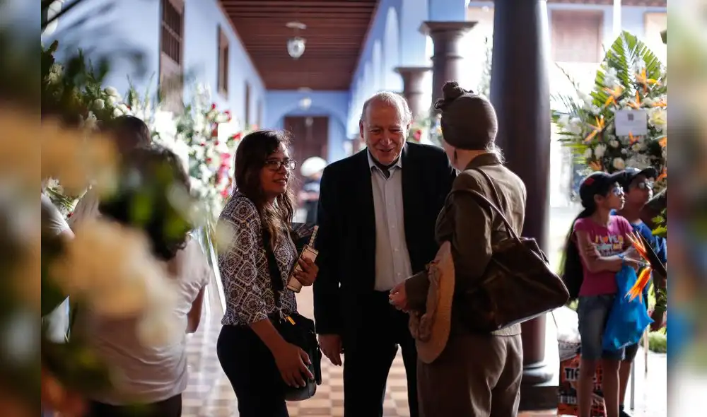 Velan al periodista y maestro César Lévano [FOTOS]