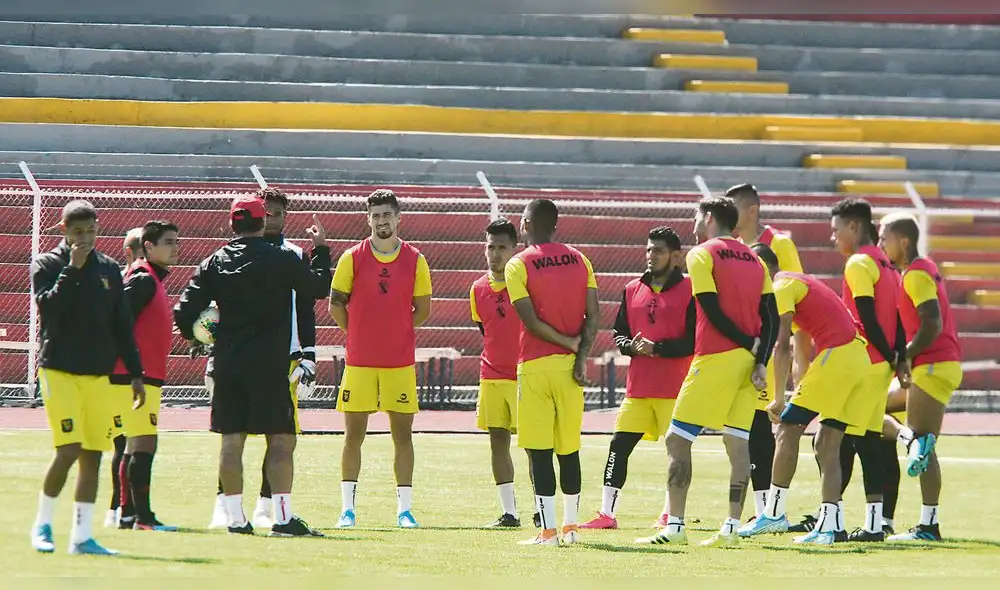 Definidos. En la semana se confirman los once jugadores que arrancan ante Universitario. Definidos. En la semana se confirman los once jugadores que arrancan ante Universitario.