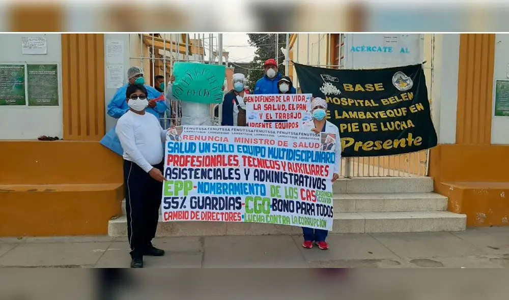 El personal de Salud realizó un plantón para exigir equipos de bioseguridad.