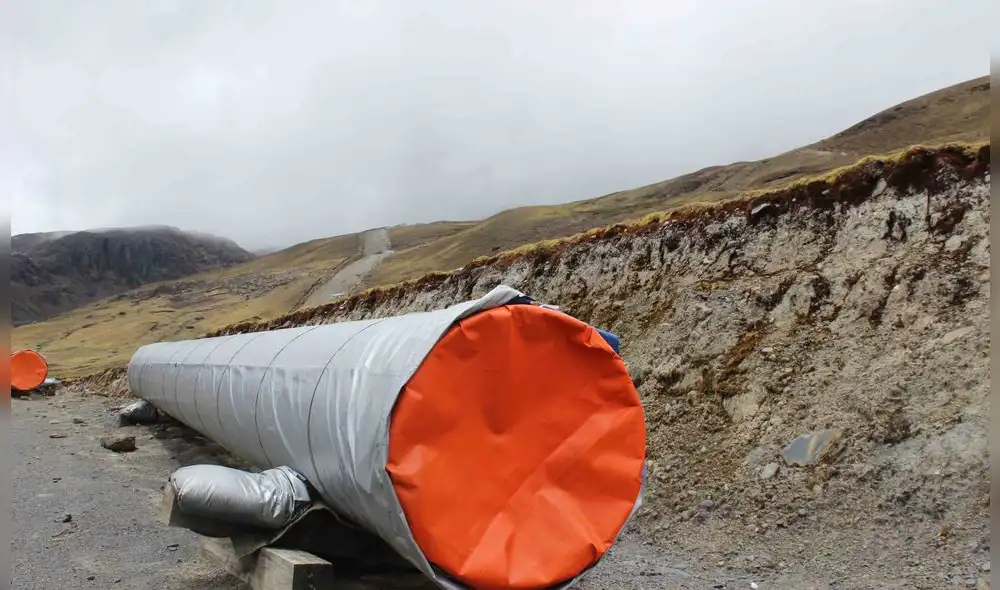 acchahuata. En esta comunidad se encuentran los tubos del gasoducto sur peruano. La obra estaba a cargo de Odebrecht a quien se le canceló el contrato por insolvencia económica. acchahuata. En esta comunidad se encuentran los tubos del gasoducto sur peruano. La obra estaba a cargo de Odebrecht a quien se le canceló el contrato por insolvencia económica.