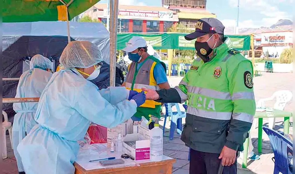 TAMIZAJE. La Dirección Regional de Salud continúa aplicando las pruebas de descarte del COVID-19 en Cusco y provincias. TAMIZAJE. La Dirección Regional de Salud continúa aplicando las pruebas de descarte del COVID-19 en Cusco y provincias.