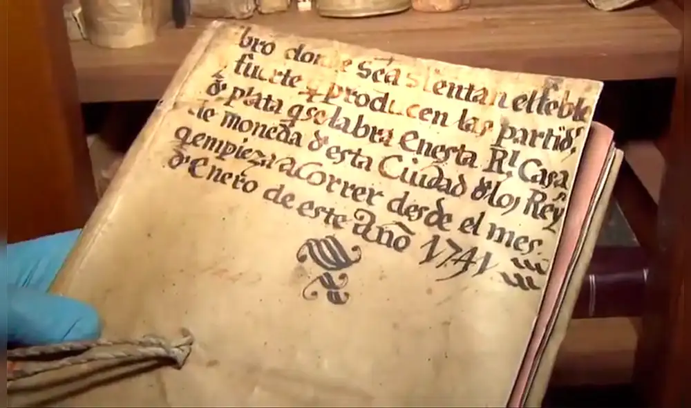 Los documentos eran ofrecidos en Mercado Libre. (Foto: Captura video) Los documentos eran ofrecidos en Mercado Libre. (Foto: Captura video)