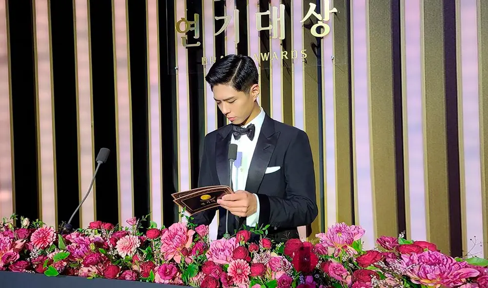 Desliza para ver más fotos de Park Bo Gum en Record of youth. Foto: tvN