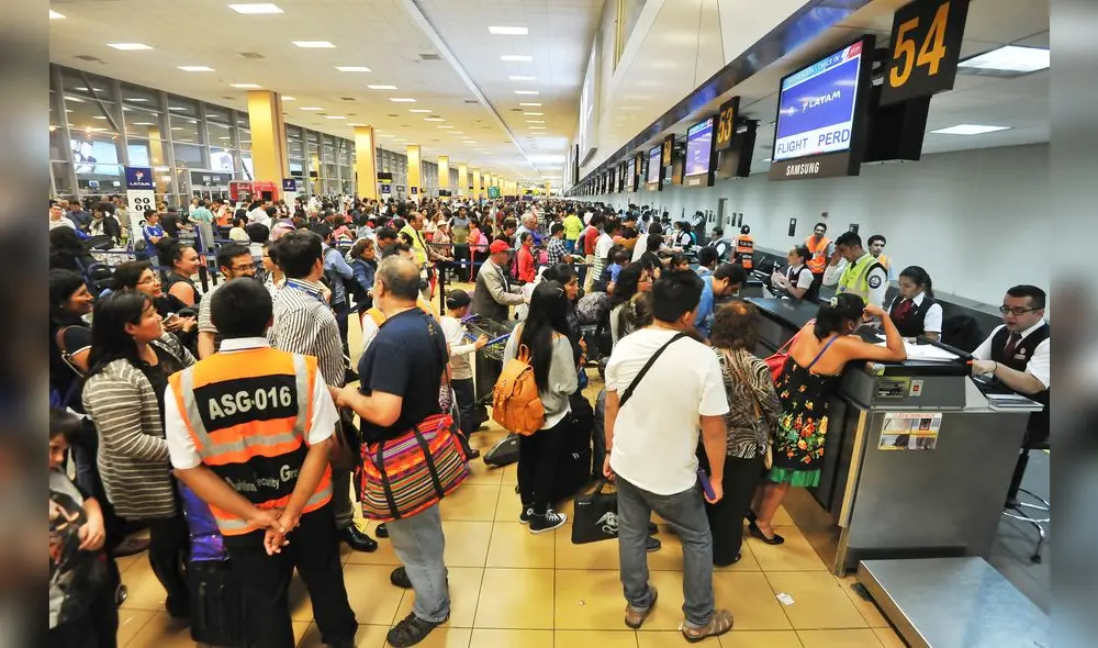 Ositran: el aeropuerto Jorge Chávez no cumple estándares de calidad