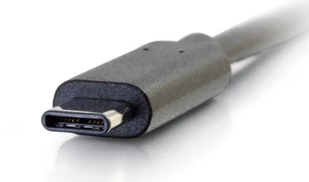 El USB tipo C es un tipo de conector con formato pequeño, ovalado y reversible. Foto: Genbeta