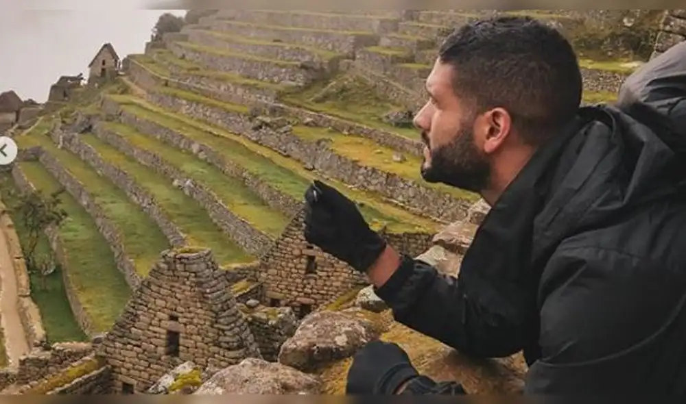 Expareja de Rodrigo González presume su cuerpo tras ejercicios en cuarentena