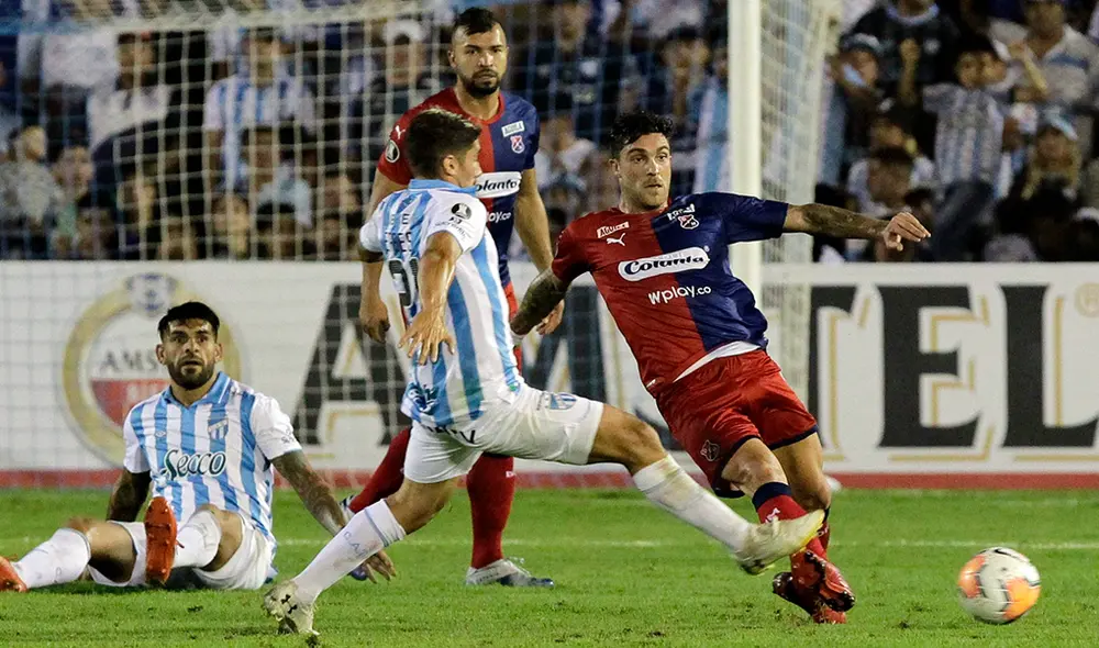 Sigue aquí EN VIVO ONLINE el Atlético Tucumán vs. Independiente de Medellín por la fase 3 de la Copa Libertadores 2020. | Foto: AFP