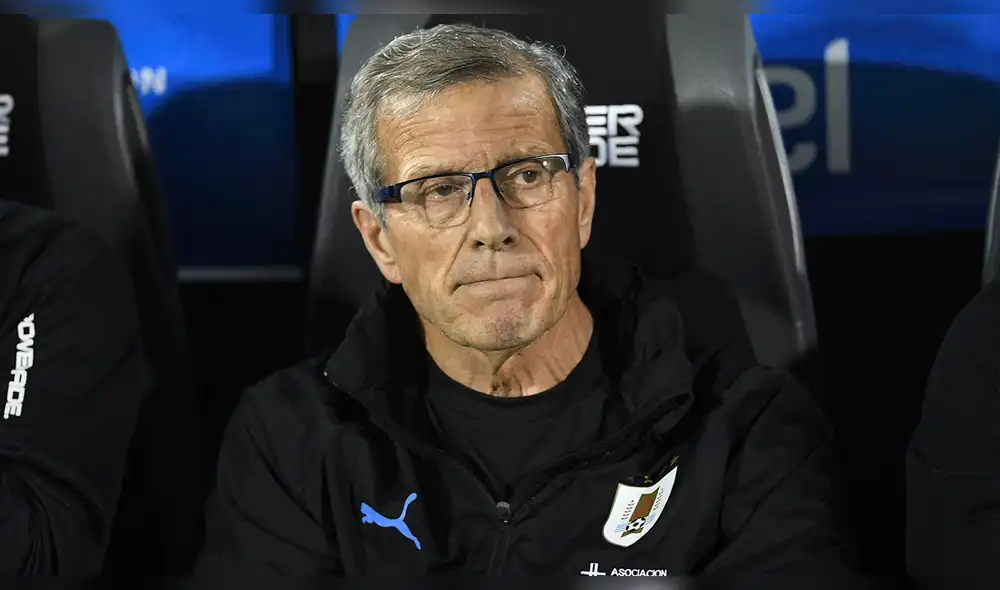 Óscar Washington Tabárez es despedido de la selección uruguaya por la pandemia de coronavirus. Foto: AFP Óscar Washington Tabárez es despedido de la selección uruguaya por la pandemia de coronavirus. Foto: AFP