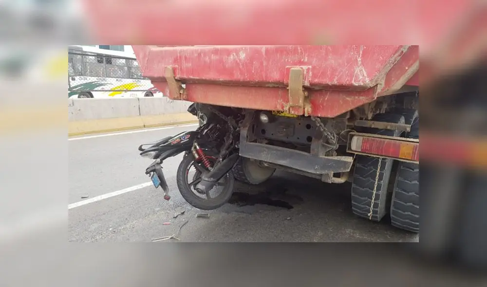 José Carlos Verano Paino perdió la vida en el acto tras el choque. (Foto: Christian Moreno / La República)