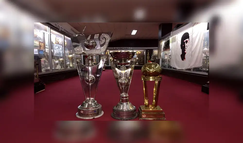 Universitario: Denuncian robo de varios trofeos del museo crema [VIDEO]