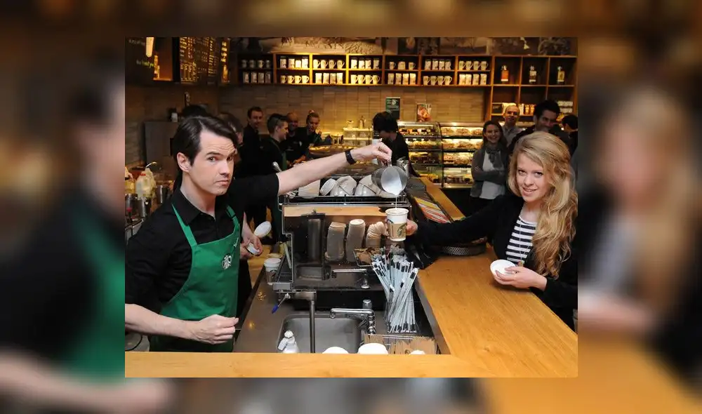 Venezolanos y abuelitos podrán trabajar en Starbucks Perú desde noviembre