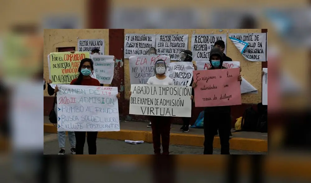 Alumnos de la Universidad Nacional Mayor de San Marcos realizan plantón en contra del examen de admisión virtual.  Créditos :Jorge Cerdan / La República.