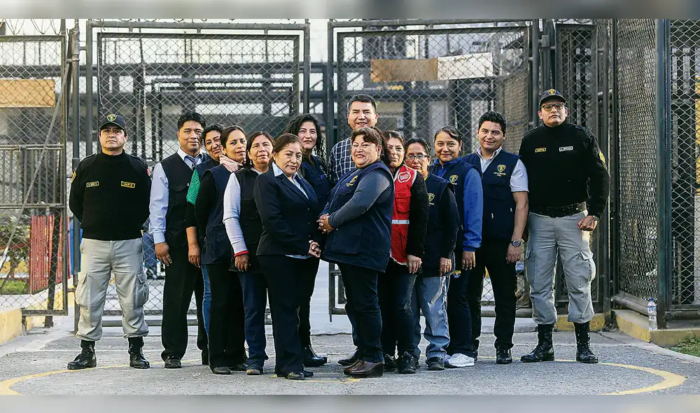 Los maestros de la prisión