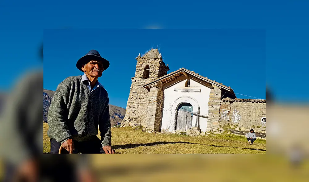 Alturas. Vista de la iglesia y junto a ella el dirigente comunero Bernardino Macurí.