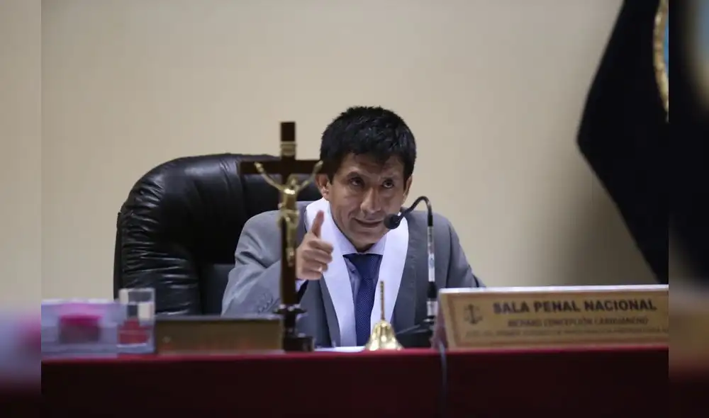 Ordenan captura internacional de ex presidente Alejandro Toledo