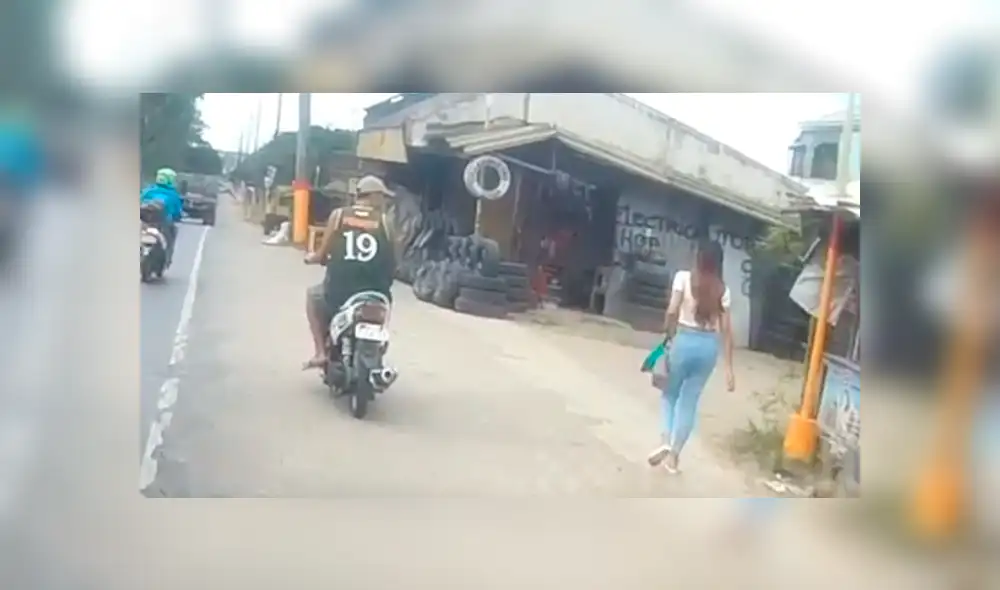 Facebook viral: choca repentinamente cuando manejaba una moto por mirar a una linda mujer [VIDEO]