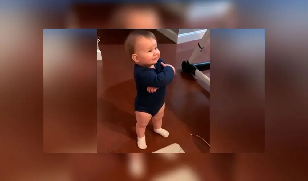 Desliza las fotografías para ver la peculiar escena que protagonizó un bebé y su papá. Foto: Captura/Newsflare