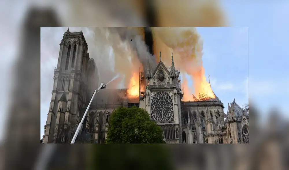 Google Maps: Captan 'extrañas figuras' rondando la catedral de Notre Dame en Francia [FOTOS]