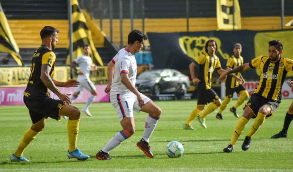 Neves descontó para Nacional.Foto: Nacional