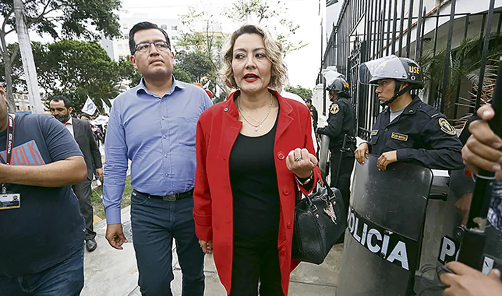 Acción Popular. Partido de la lampa no registró como candidatos a excongresistas. Acción Popular. Partido de la lampa no registró como candidatos a excongresistas.