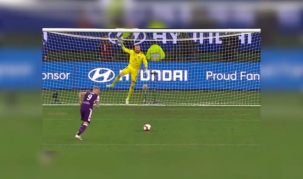 Arquero baila para atajar penales y consigue que su equipo salga campeón [VIDEO]