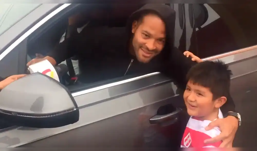 Facebook viral: Alberto 'El Mudo' Rodríguez conoce a niño que lo admira y le dice esto [VIDEO]