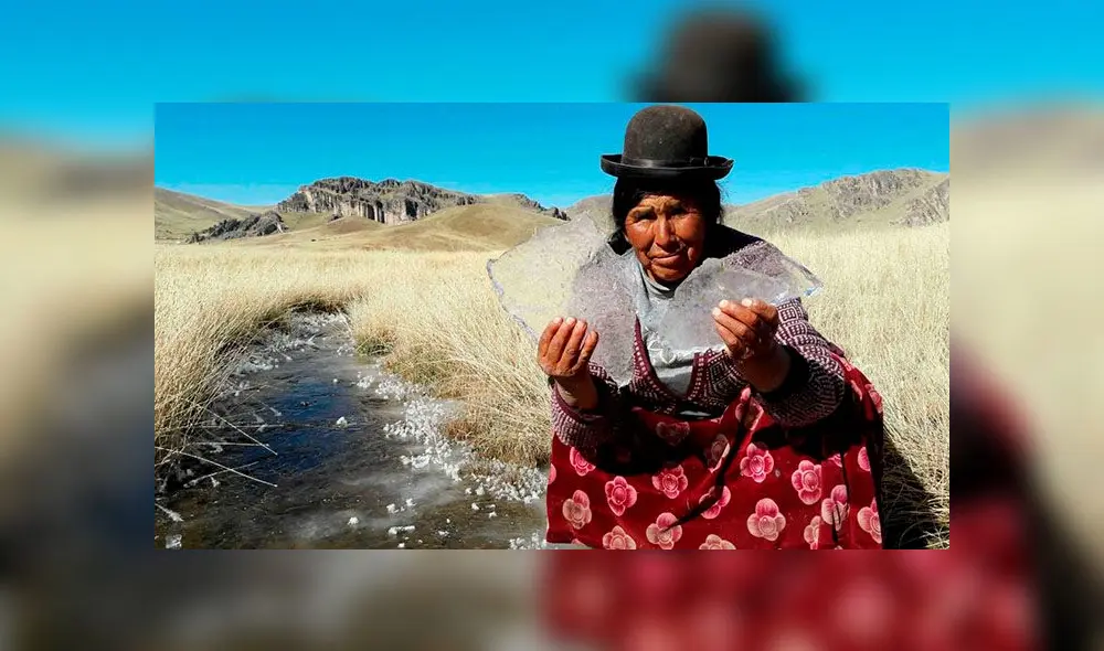 Debido al descenso brusco de la temperatura en algunas zonas se congelará el agua de los riachuelos. Debido al descenso brusco de la temperatura en algunas zonas se congelará el agua de los riachuelos.