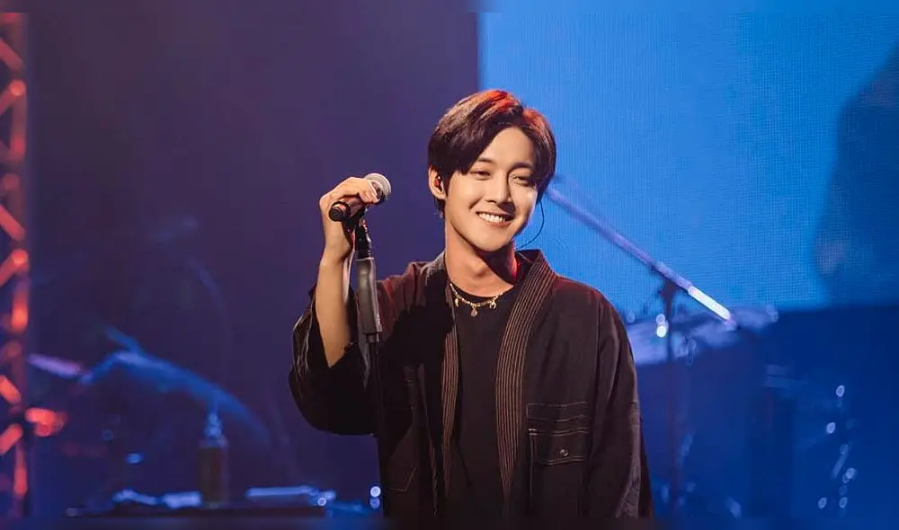 Desliza para ver más fotos de Kim Hyun Joong sobre su concierto online. Créditos: Instagram Desliza para ver más fotos de Kim Hyun Joong sobre su concierto online. Créditos: Instagram