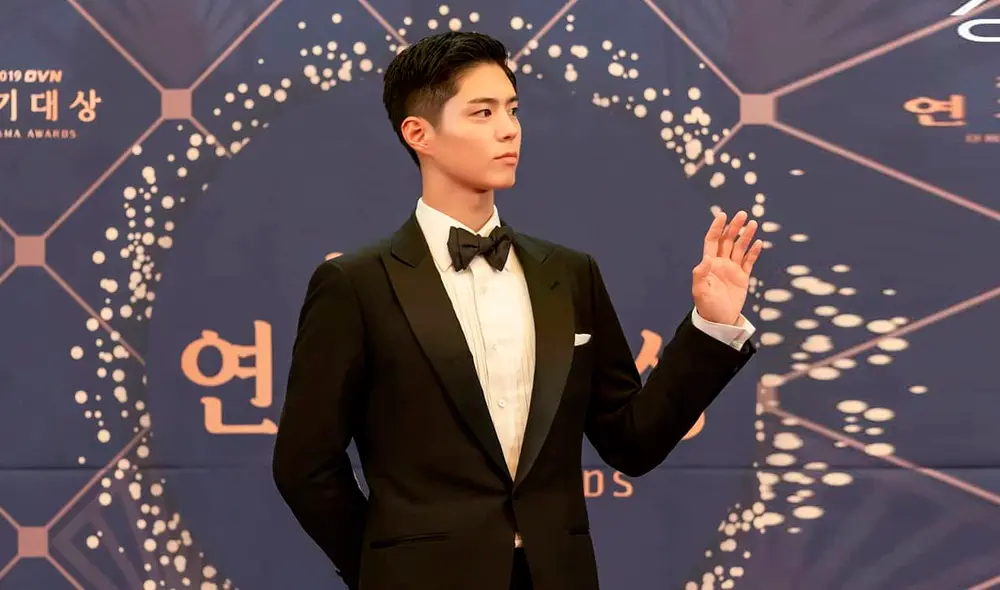 Desliza para ver más fotos de Park Bo Gum en Record of youth. Foto: tvN