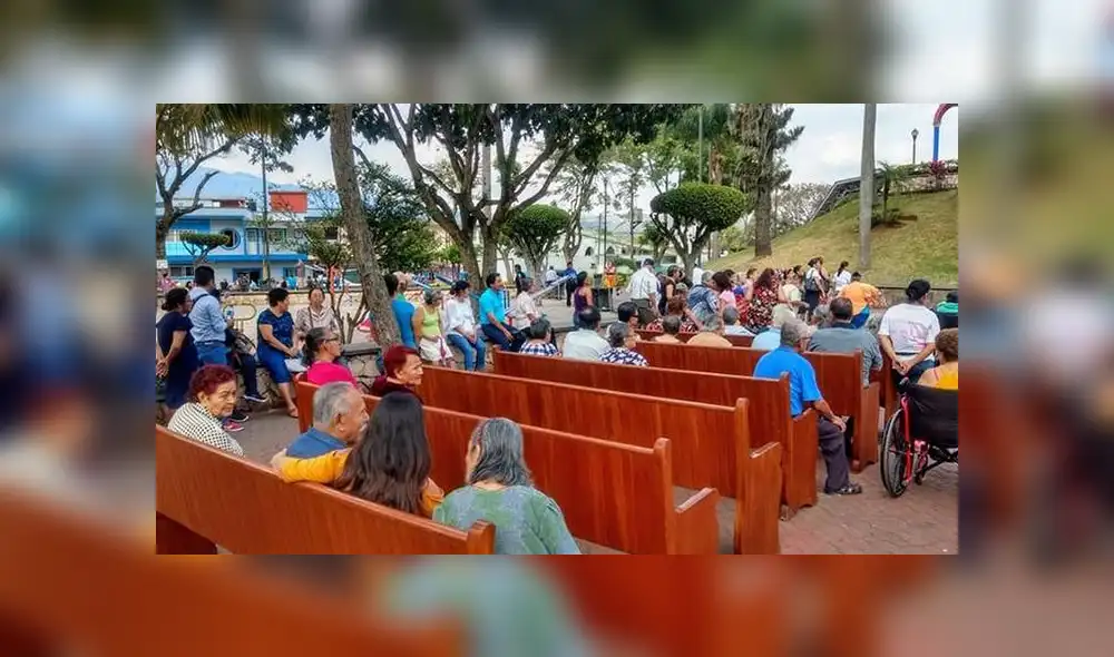 Parroquia en México brinda confesión al aire libre pese a propagación del COVID-19 Parroquia en México brinda confesión al aire libre pese a propagación del COVID-19