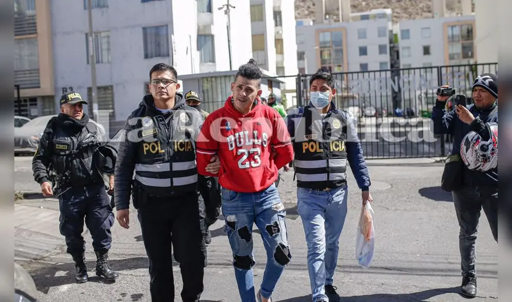 Arequipa. Integrantes de la mafia venezolana son llevados a la región policial. Foto Rodrigo Talavera - LR