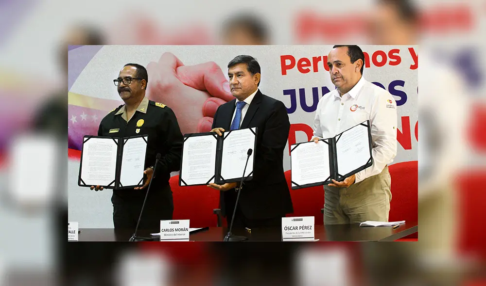 ALIADOS. Ministro Carlos Morán; jefe de la PNP, José Lavalle; y Óscar Pérez, de la ONG Unión Venezolana en el Perú.