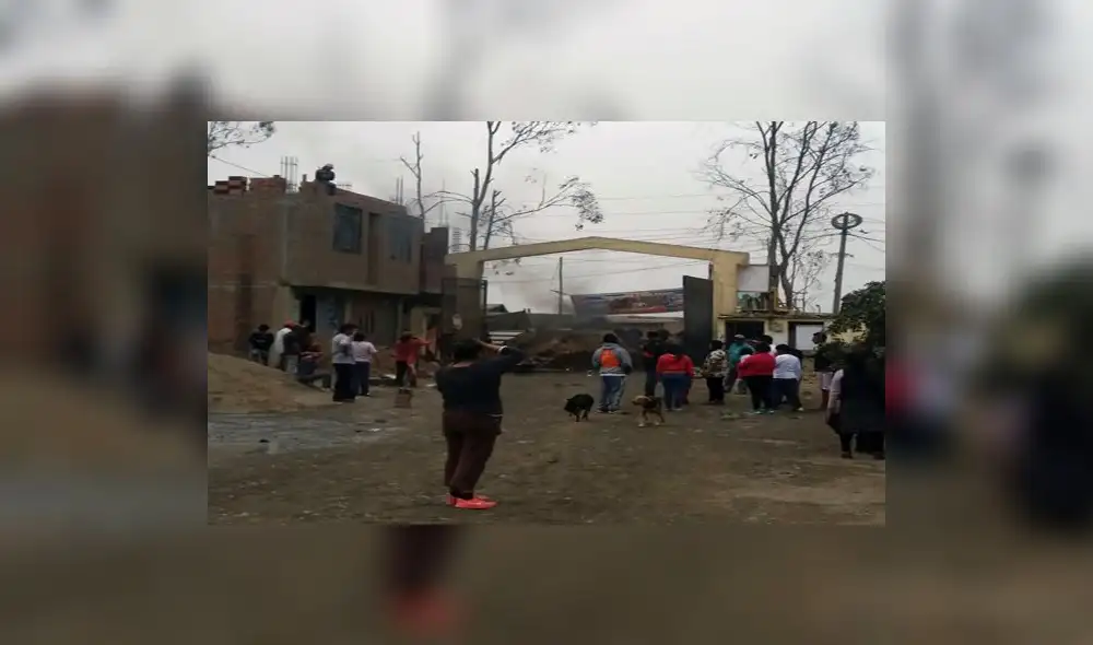 Desalojo atemoriza a vecinos de Jicamarca Desalojo atemoriza a vecinos de Jicamarca