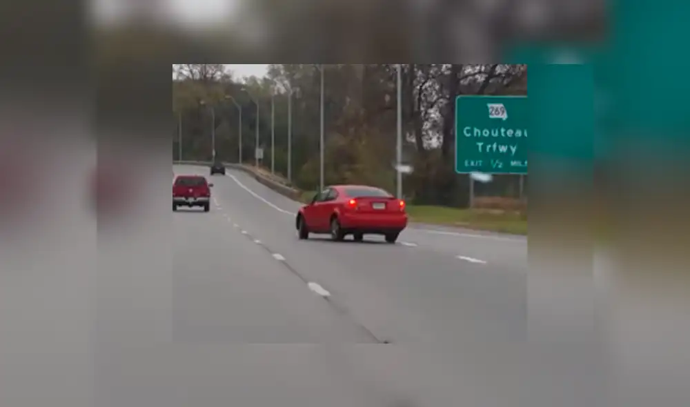 YouTube: Se burlaban de accidente de un auto y el karma hizo lo suyo [VIDEO]