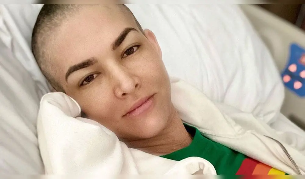 La actriz, quien fue diagnosticada con cáncer de mama se mostró muy feliz con su madre.