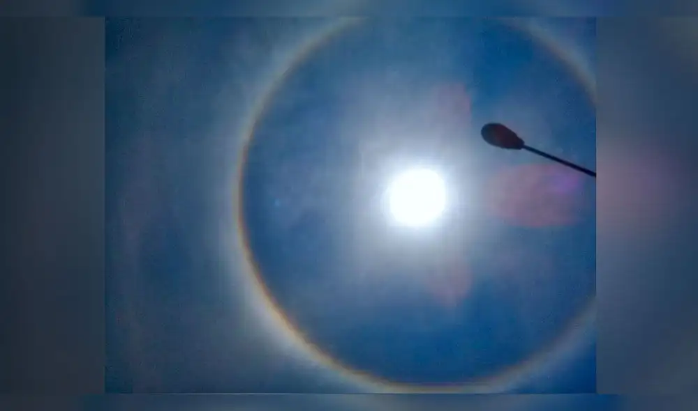 Este es el halo solar que se vio este mediodía en la ciudad de Chiclayo. Este es el halo solar que se vio este mediodía en la ciudad de Chiclayo.