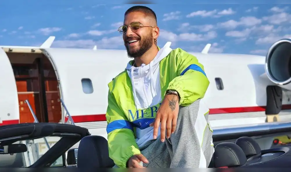 Maluma estrena documental y novia se roba todas las miradas [VIDEO]