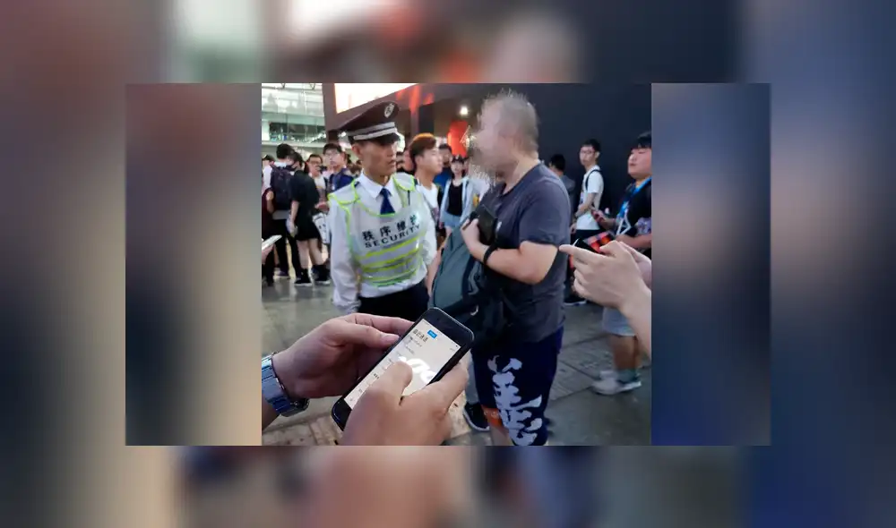 Usuario destruye su PS4 como protesta por un videojuego.