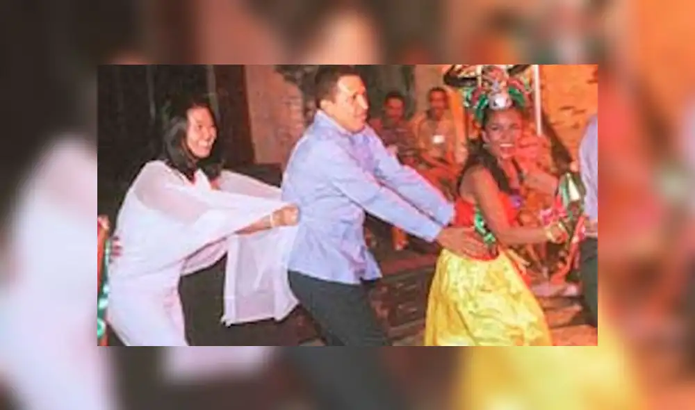 Keiko Fujimori y Hugo Chávez: ¿por qué usuarios le recuerdan ahora esta foto? Keiko Fujimori y Hugo Chávez: ¿por qué usuarios le recuerdan ahora esta foto?