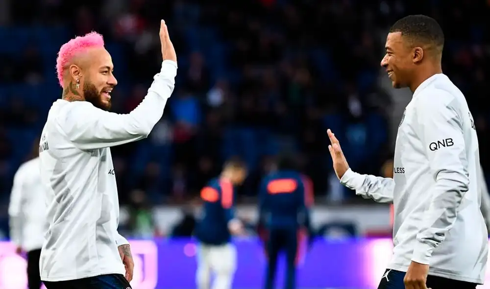 Neymar Jr. llegó al Parque de los Príncipes con un particular estilo de cabello previo al duelo contra el Montpellier por la Ligue 1. Neymar Jr. llegó al Parque de los Príncipes con un particular estilo de cabello previo al duelo contra el Montpellier por la Ligue 1.