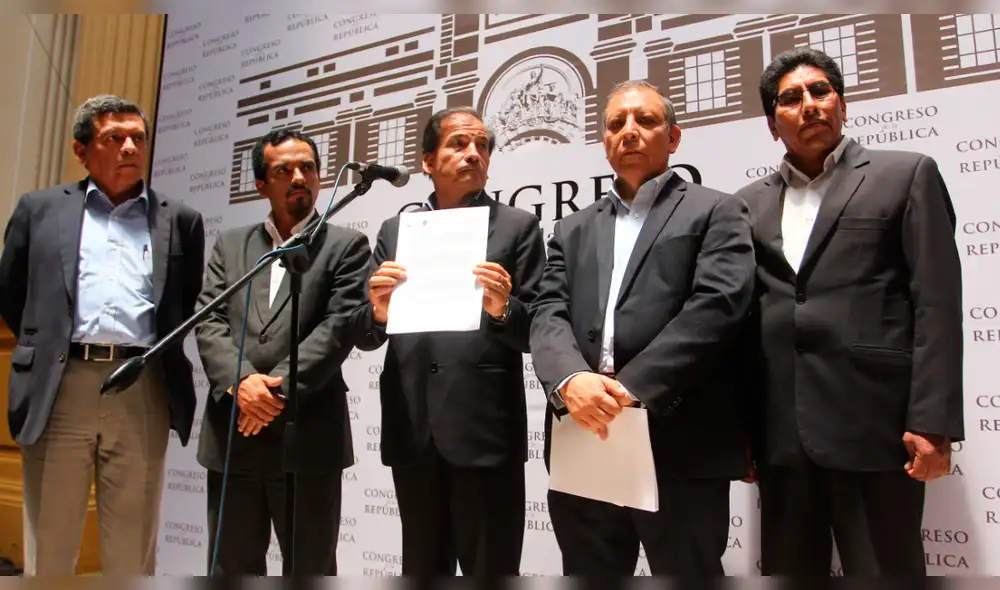 Frente Amplio analiza lanzar candidato para la alcaldía de Lima Frente Amplio analiza lanzar candidato para la alcaldía de Lima