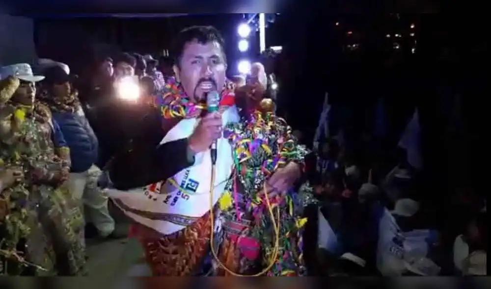 Las mentiras de Elmer Cáceres Llica [VIDEO]