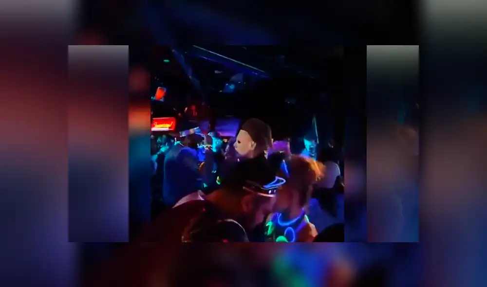 En Facebook se volvió viral un joven vestido de Mike Myers, debido a su extraño comportamiento en una fiesta de Halloween. En Facebook se volvió viral un joven vestido de Mike Myers, debido a su extraño comportamiento en una fiesta de Halloween.